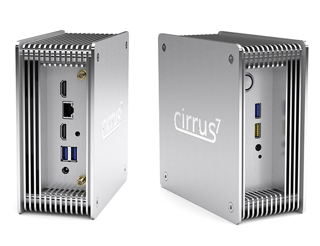 Zwei Ansichten der Cirrus7 Gemini Edition